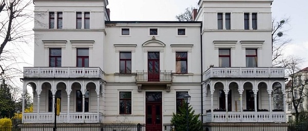 Villa Detroit, Dresden