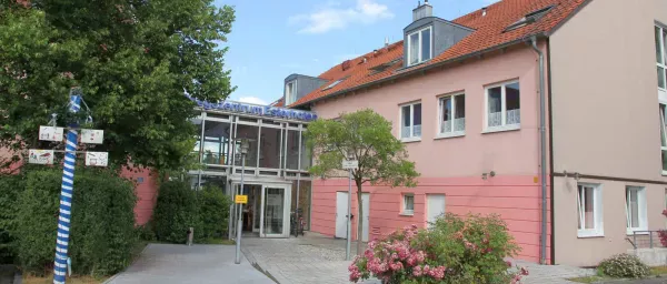 Pflegezentrum Vierkirchen Pflegezentrum Vierkirchen