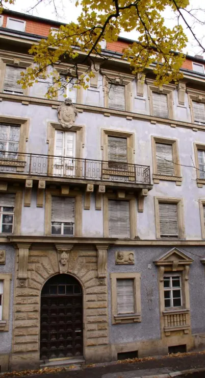 Theresienstraße, Hof